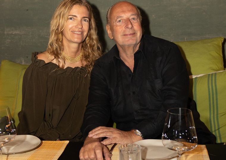 José Luis Manzano junto a su esposa dijeron presente. No te pierdas la extensa galería de fotos, al final de la nota.