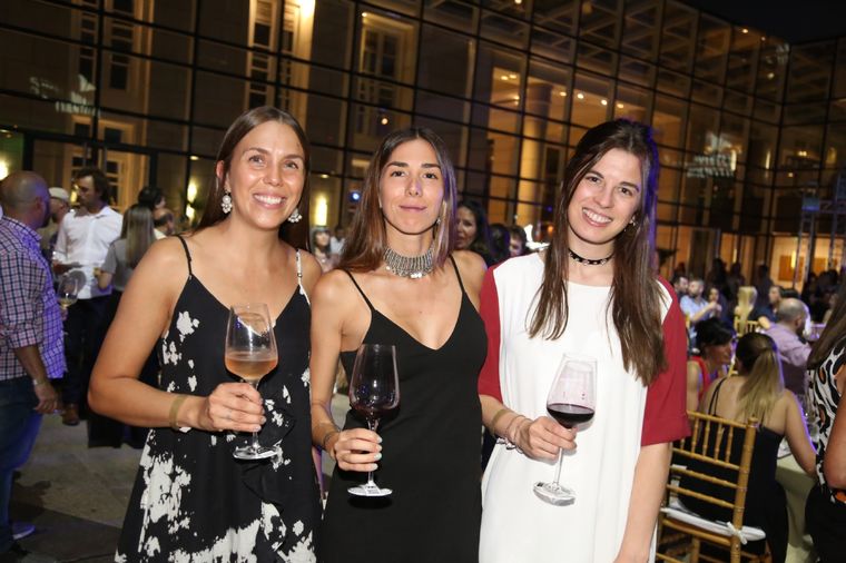Noche de amigos en Hyatt. Mirá la galería de fotos al final de la nota. Foto: Maximiliano Ríos/MDZ