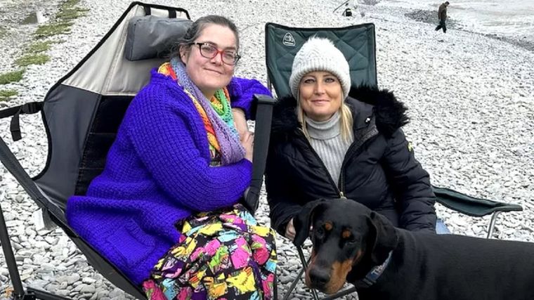 Katie y Lucy. Foto: CENYDD OWEN