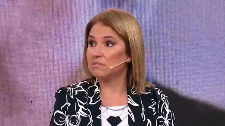 La panelista de El Trece compartió los mensajes que la mamá de la conductora le envió por privado en Instagram.