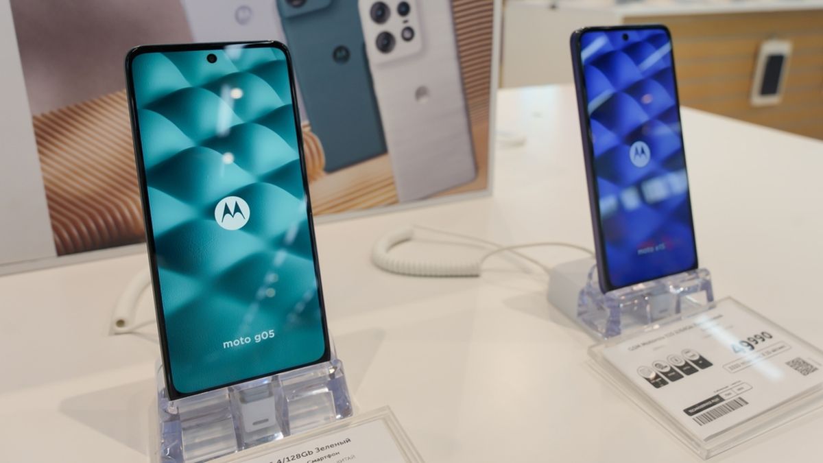 Baja el precio del Motorola Edge 60 con pantalla curva en Walmart: por qué conviene comprarlo