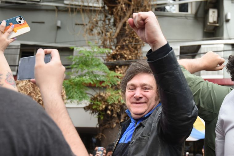 Milei, según una encuesta, ganaría el balotaje presidencial Foto: Maximiliano Ríos/MDZ