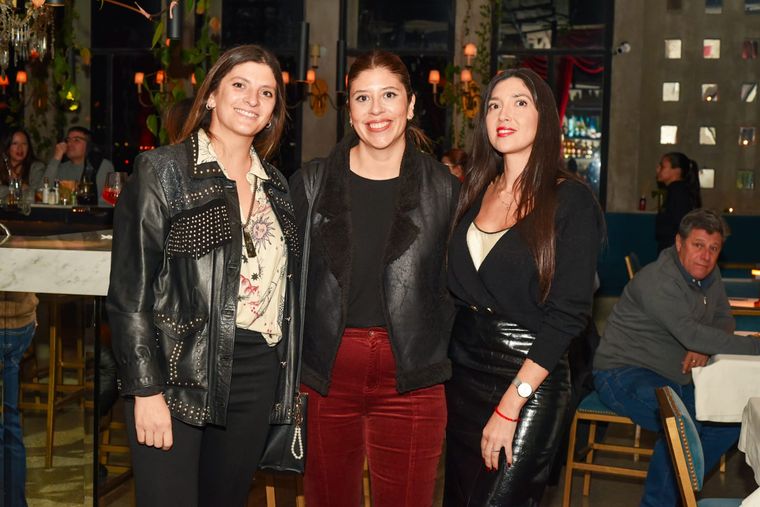 Florencia Guatelli, Melisa Bordón y Sol Balbuena. Florencia Guatelli, Melisa Bordón y Sol Balbuena.