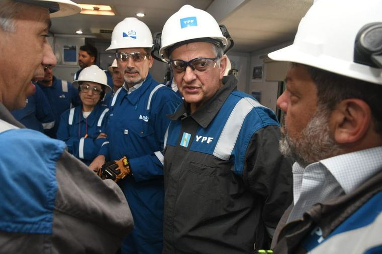 Directivos observaron equipos de campo y repasaron indicadores de eficiencia, productividad y costos. Directivos observaron equipos de campo y repasaron indicadores de eficiencia, productividad y costos.