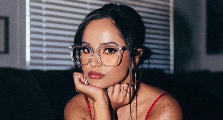 Becky G, redes sociales