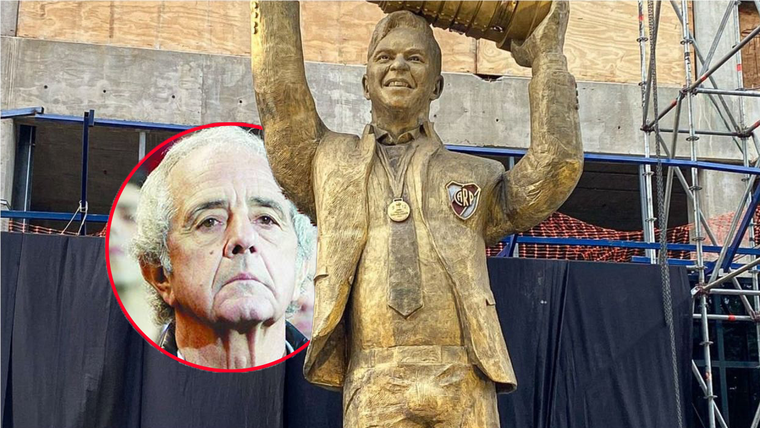 Rodolfo DOnofrio expresó su desagrado con el prominente bulto en la entrepierna de la estatua de Gallardo.