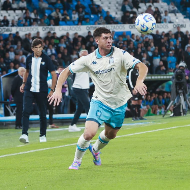 Racing no tiene pensado sumar un nuevo futbolista tras la salida de Nardoni. Racing no tiene pensado sumar un nuevo futbolista tras la salida de Nardoni.