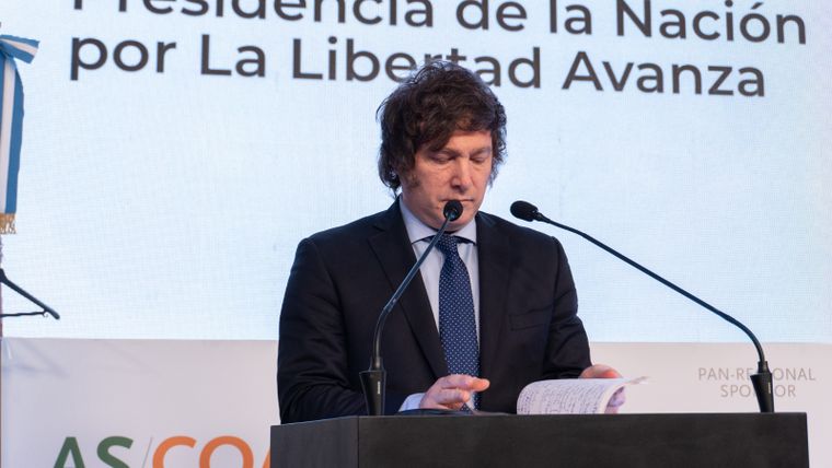 Javier Milei participó del foro. Criticó y argumentó. Foto: MDZ
