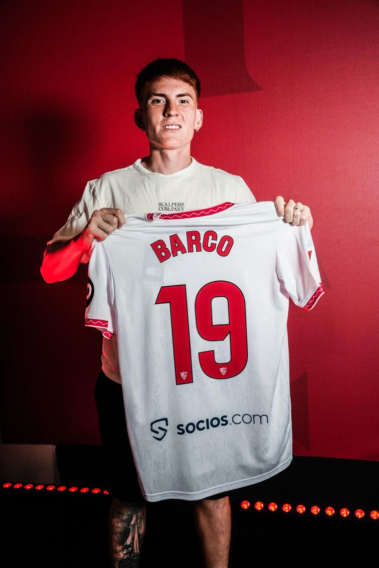 Barco podría ser nuevo refuerzo del Porto. Foto: @SevillaFC