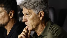 El técnico será suspendido tras su ausencia y sus críticas al organismo.