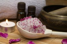 ¿Estás listo para cambiar tu suerte? Con este poderoso ritual con tierra negra y azúcar cambiarás tu vida Foto: Archivo