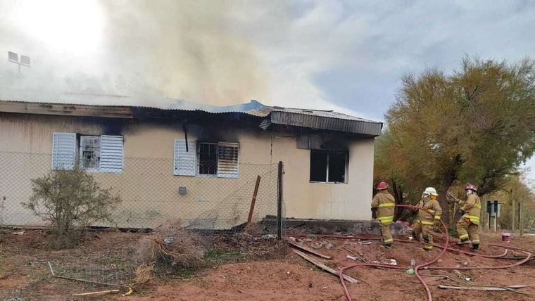 La explosión en la escuela mató a dos obreros e hirió a una docente