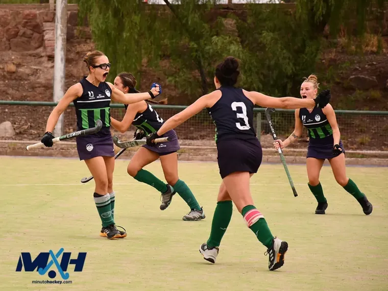 Desde la UNCuyo al podio mundial, la joven mendocina contó su historia fuera de la cancha y cómo se prepara para seguir creciendo. Desde la UNCuyo al podio mundial, la joven mendocina contó su historia fuera de la cancha y cómo se prepara para seguir creciendo.