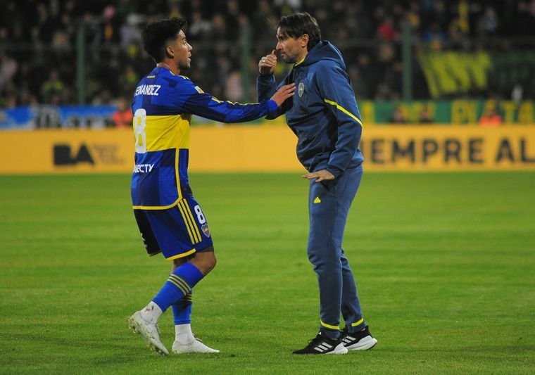 El técnico se expresó ante los medios. Foto: Fotobaires