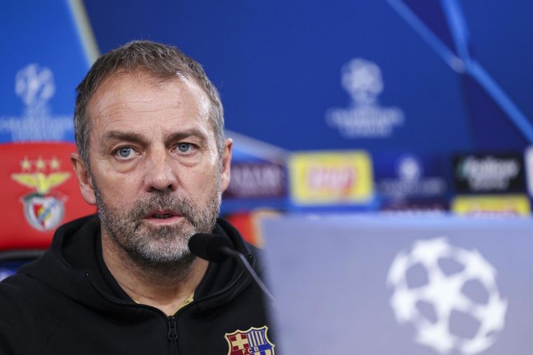 El entrenador alemán todavía no tiene certezas de si podrá o no contar con las caras nuevas para el debut. El entrenador alemán todavía no tiene certezas de si podrá o no contar con las caras nuevas para el debut.