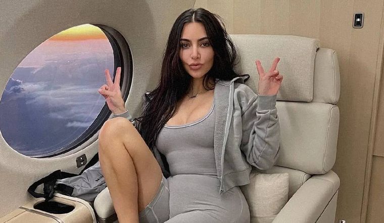 Kim Kardashian impone reglas muy particulares y extrañas para cualquier pasajero que quiera subirse a su avión privado (Foto: The Sun)