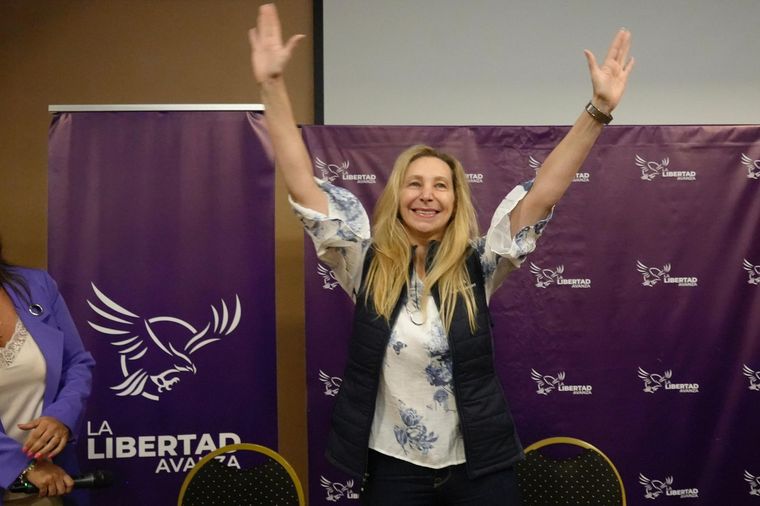 La presidenta de La Libertad Avanza, Karina Milei, inauguró el Tour de Gratitud en Corrientes. La presidenta de La Libertad Avanza, Karina Milei, inauguró el Tour de Gratitud en Corrientes.