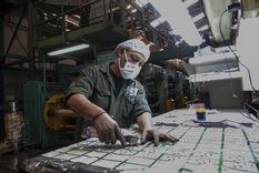 Los trabajadores vacunados podrán ser convocados por sus empleadores a los 14 días de la inoculación Foto: Archivo MDZ