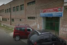 La escuela en donde dictaba clases el profesor Foto: NA