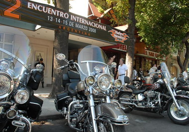 Los vehículos cuestan entre 20.000 y 40.000 dólares. Foto: Carlos Villazón-MDZ