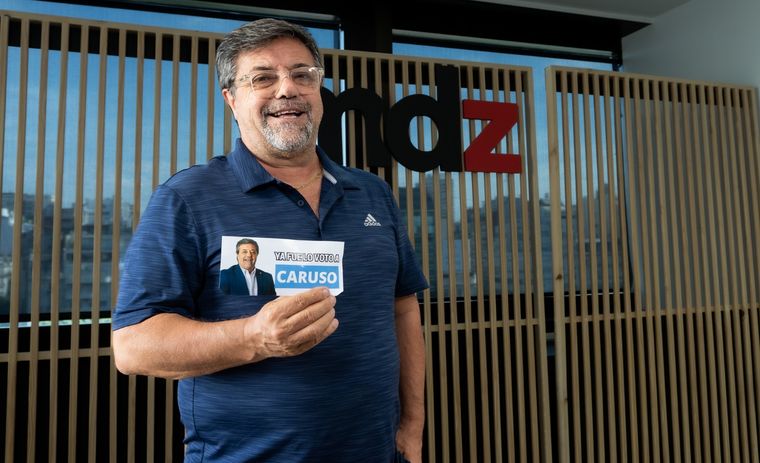 Caruso cerró su campaña con una caravana por la Ciudad Foto: Agustín Tubio/MDZ