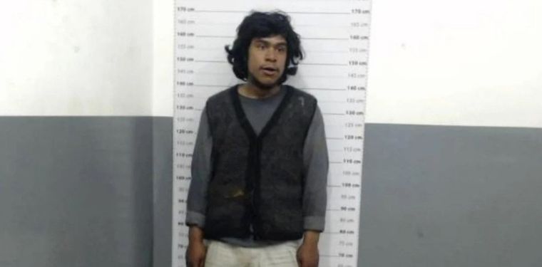 El hombre golpeó con un palo a dos mujeres que fueron trasladas al hospital con traumatismos