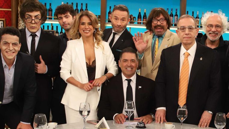 Mariano al mando de un gran equipo. Mariano al mando de un gran equipo. 