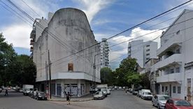 El edificio que se incendió está ubicado en diagonal 77 y 48, a tres cuadras de la Gobernación.