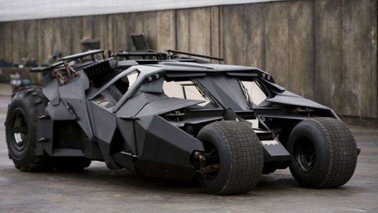Batimóvil El auto de Batman es uno modelos más emblemáticos de la televisión y el cine.