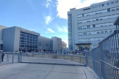 Una mujer fue trasladada al Hospital Central tras sufrir una herida de bala en el abdomen Foto: ALF PONCE MERCADO / MDZ