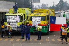 chile amanece con microbasurales por huelga de recolectores