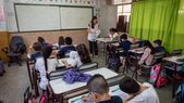 Docentes y celadores recibirán ayuda económica para la compra de útiles escolares e indumentaria.&nbsp;