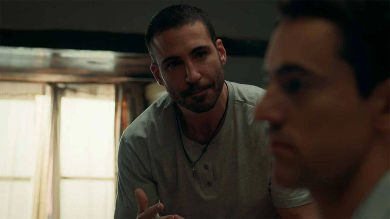 Miguel Ángel Silvestre se pone al frente de esta ficción.&nbsp;