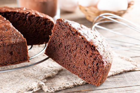 Magia dulce: receta de bizcochuelo de chocolate súper suave y casero. Magia dulce: receta de bizcochuelo de chocolate súper suave y casero.