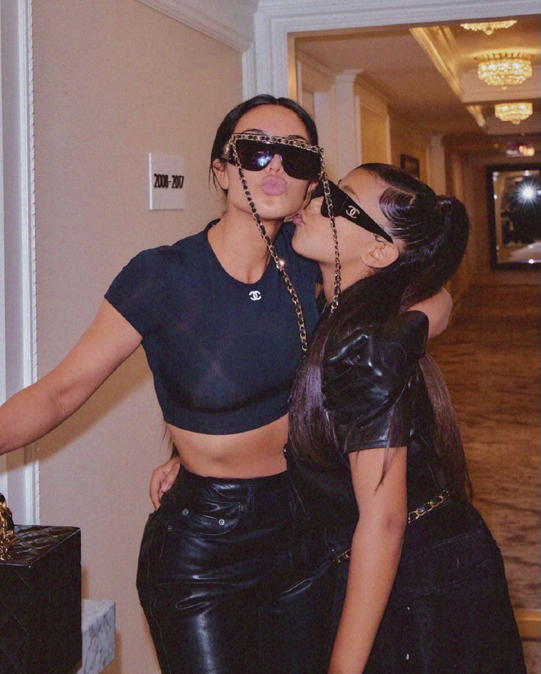 El esperado debut de North West en el cine te dejará boquiabierto North y Kim tienen una gran relación madre e hija, así que se acompañan en diversos momentos. Foto: Instagram