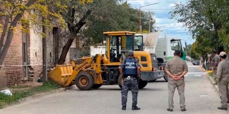 Un feto fue encontrado dentro de un frasco&nbsp;en la ciudad cordobesa de Deán Funes y la Justicia investiga el hecho.