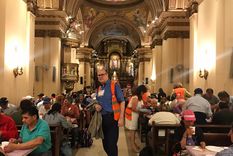 hace 27 anos comparten la cena de navidad con personas en situacion de calle hace 27 anos comparten la cena de navidad con personas en situacion de calle