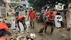 Filipinas vive una tragedia tras el paso del tifón Kalmaegi. Foto Efe