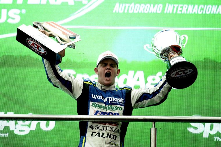 Otto Fritzler festeja su victoria. Foto: ACTC