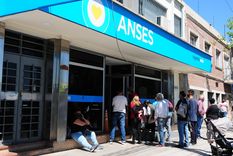 Anses continúa entregando ayuda económica a millones de personas Foto: ALF PONCE MERCADO / MDZ