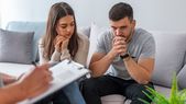 Un counselor o consejero es un profesional que brinda apoyo emocional, orientación y contención a individuos, parejas o familias. Foto: Archivo.