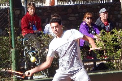 MDZol | Scattareggia superó a Kosche en cuartos y ahora buscará la final ante Groppo. Foto: Juan Borsani/MDZ