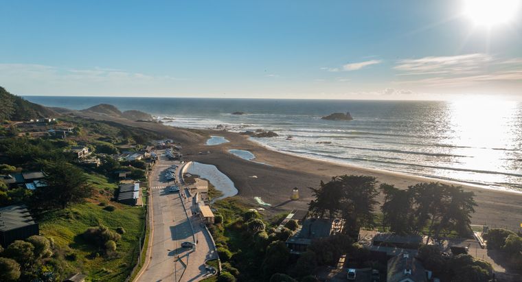 Matanzas combina mar, deporte y atardeceres frente al Pacífico. Matanzas combina mar, deporte y atardeceres frente al Pacífico.