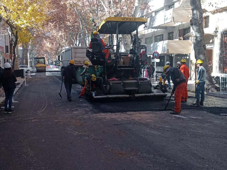 Trabajos de reacondicionamiento en distintas arterias capitalinas, con aperturas parciales y totales según el avance de obra.