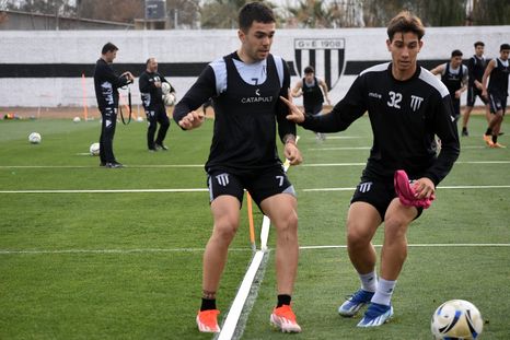 el lobo se ilusiona con el regreso de una figura: ya trabaja con pelota el lobo se ilusiona con el regreso de una figura: ya trabaja con pelota