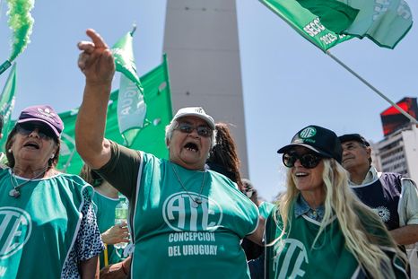 ATE definió un paro nacional para este martes 21 de abril, desde qué hora rige. Foto: EFE ATE definió un paro nacional para este martes 21 de abril, desde qué hora rige. Foto: EFE