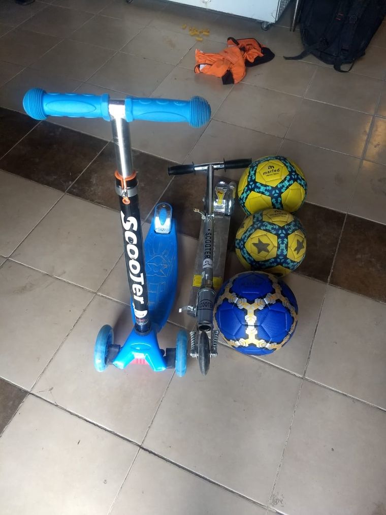 monopatín Los cacos se llevaron más de cuarenta monopatines: ninguno les sirvió para escapar de la Policía.