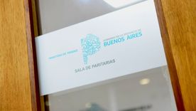Axel Kicillof busca contener a los gremios por marginarlos de las listas y calmar el mal humor de docentes y empleados públicos, convocando a la paritaria estatal bonaerense Axel Kicillof busca contener a los gremios por marginarlos de las listas y calmar el mal humor de docentes y empleados públicos, convocando a la paritaria estatal bonaerense