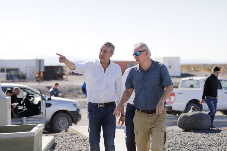 Emilio Guiñazú junto al ministro Enrique Vaquié. Foto: Mendoza Gobierno.
