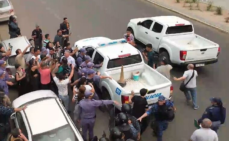 Detuvieron a un dirigente social acusado de lavado de dinero. Foto: Captura de video